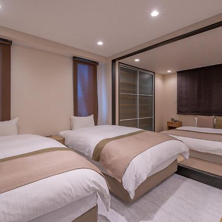 Residence Hotel Takayama Station Экстерьер фото